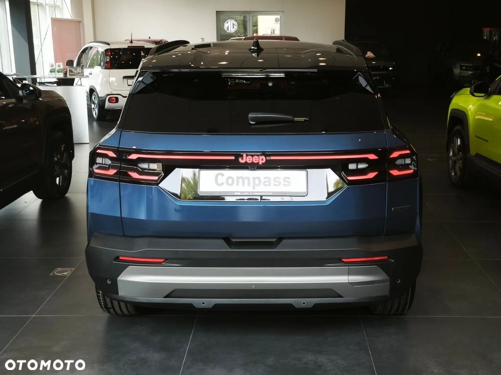 Jeep Compass 1.2 T3 mHEV Summit FWD DCT - 6