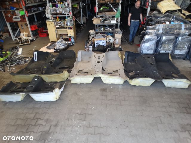BMW 1 E81 E87 E88 M Pakiet Dywan Wykładzina Euro Czarny Antracyt Gruby High 51477839187 7839187 7110474 118d 120i 123d 128i 135i 120d 125i 135i - 1