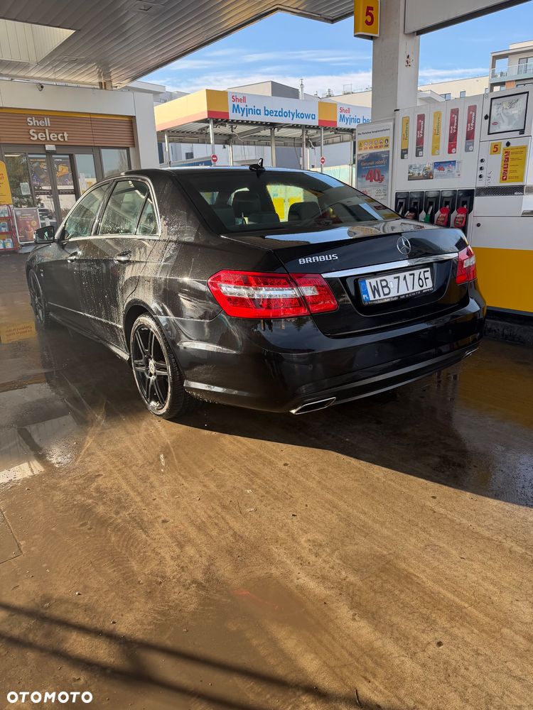 Mercedes-Benz Klasa E 220 CDI BlueEff Avantgarde - 2