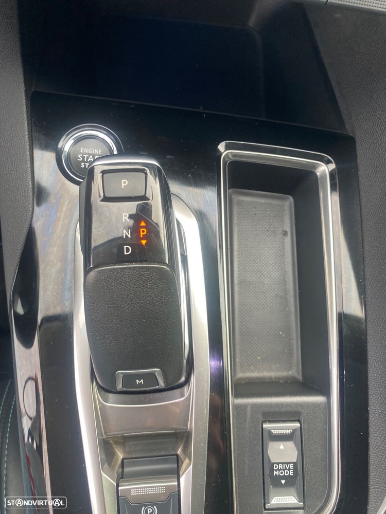 Peugeot 5008 1.5 BlueHDi Allure Pack EAT8 - 25