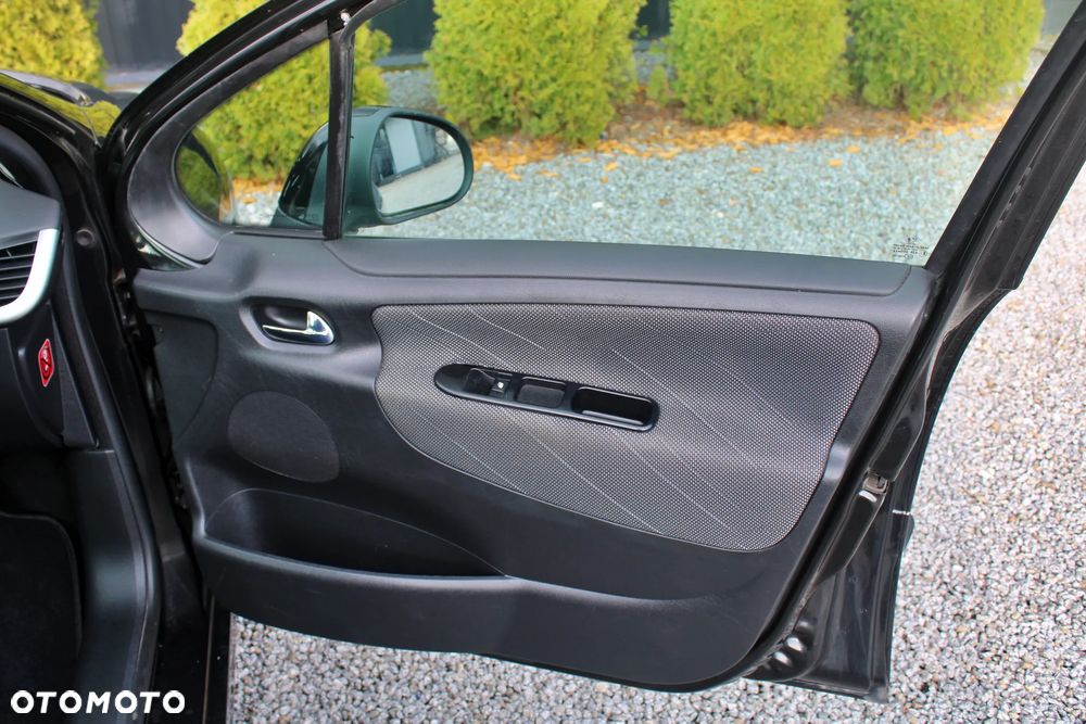 Peugeot 207 120 Premium - 19