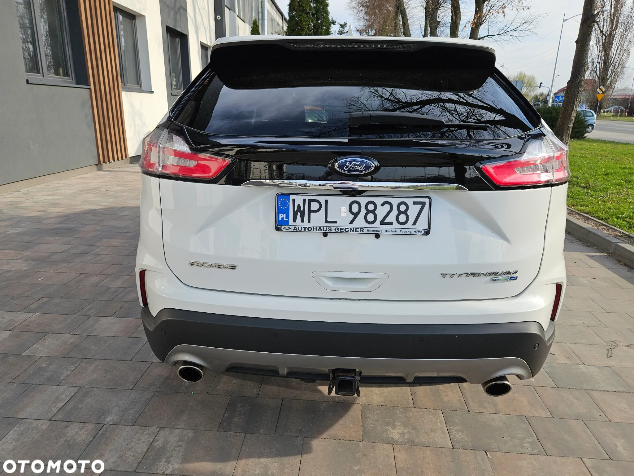 Ford Edge - 8
