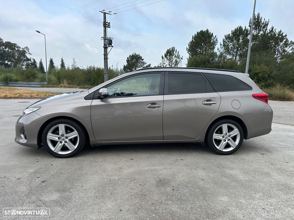 Toyota Auris Touring Sports 1.4 D-4D Com+P.Sport - 2