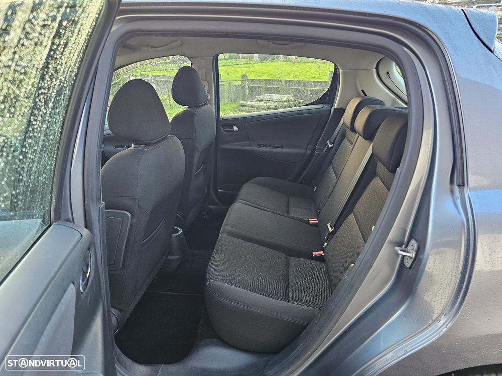 Peugeot 207 1.6 HDi Sport - 16