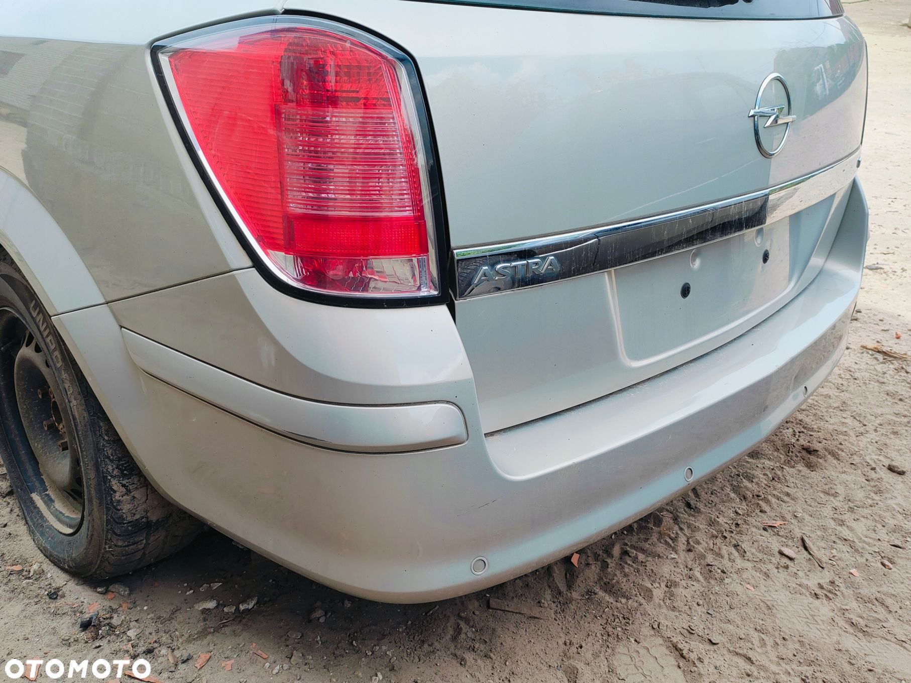 OPEL ASTRA III 3 LAMPA LEWA TYŁ TYLNA KOMBI EUROPA - 1