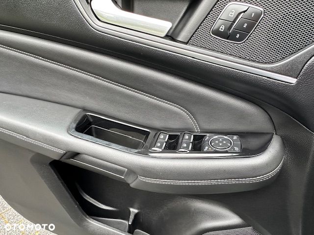 Ford S-Max 2.0 TDCi Titanium - 17