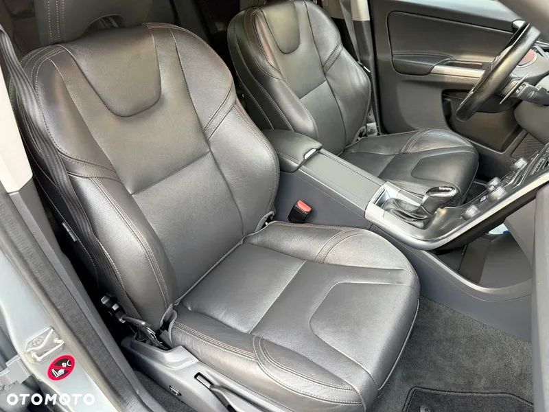 Volvo XC 60 D4 Geartronic Summum - 15