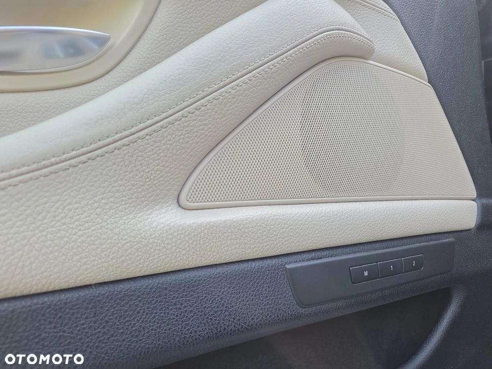 BMW Seria 5 535i xDrive - 8