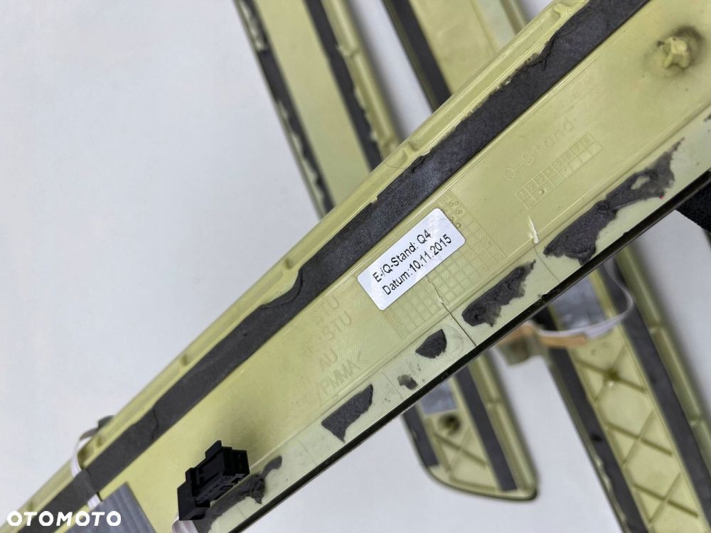 MERCEDES W222 LISTWY PROGOWE PODŚWIETLANE LED KOMPLET A2226803735 - 9