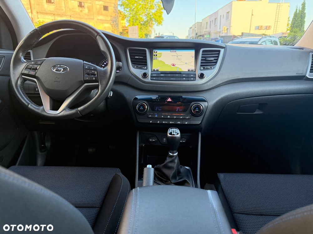 Hyundai Tucson blue 1.6 GDi 2WD Navi - 31