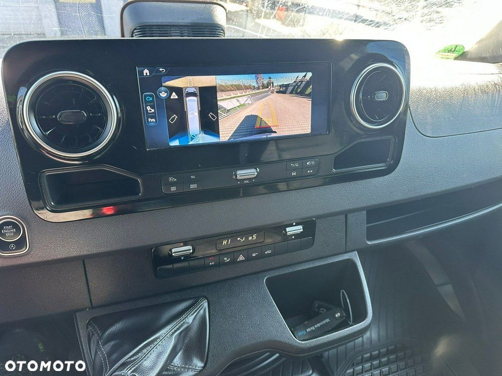 Mercedes-Benz Sprinter - 18