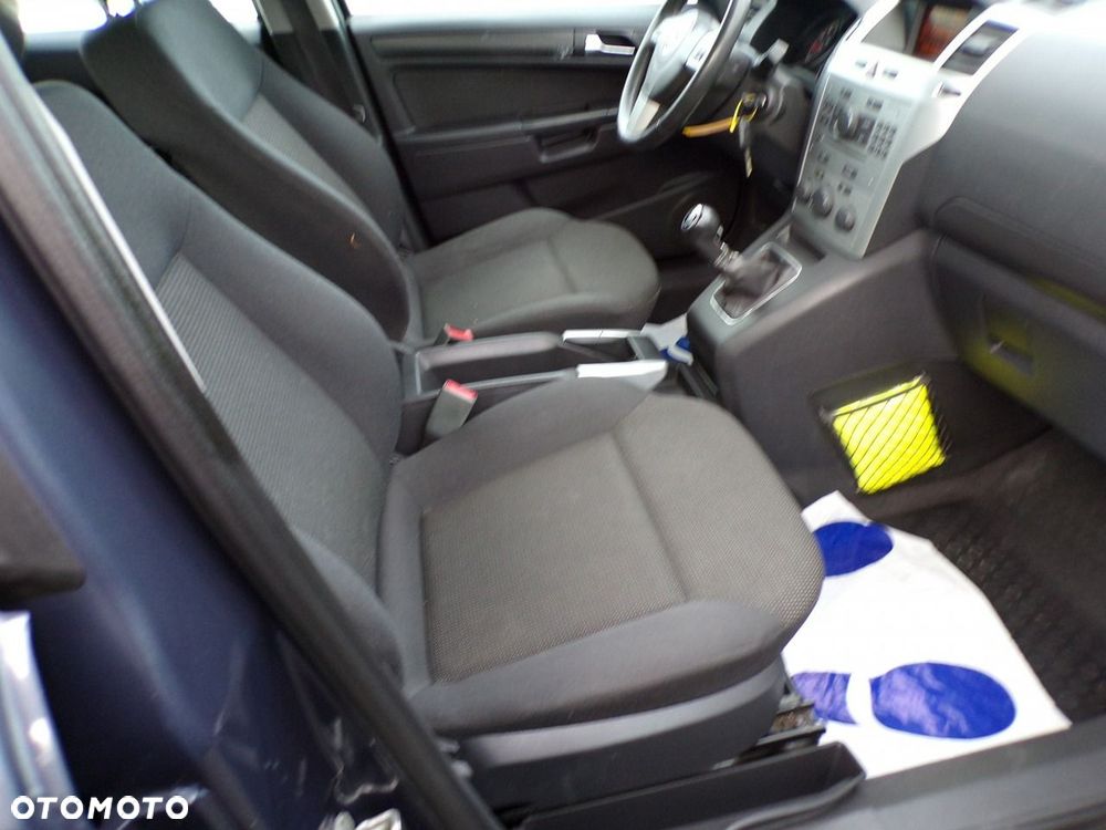 Opel Zafira - 21
