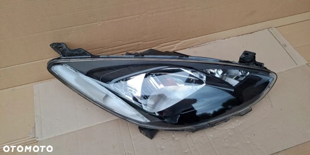 MAZDA 2 2008--14 PRAWA LAMPA PRZEDNIA EUROPA ŁADNA - 3