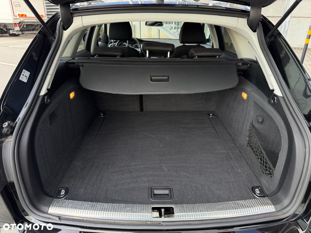 Audi A4 Allroad 2.0 TDI Quattro - 29