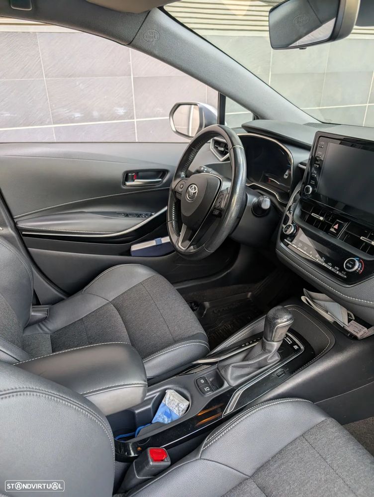Toyota Corolla Touring Sports 1.8 Hybrid Comfort+P.Sport - 6