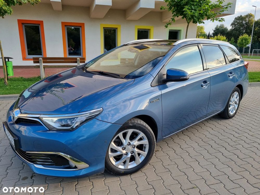 Toyota Auris 1.8 VVT-i Automatik Executive