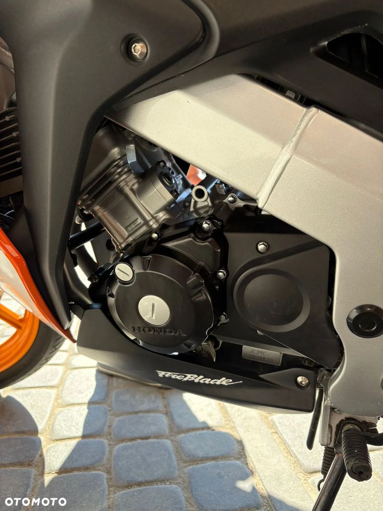 Honda CBR - 8