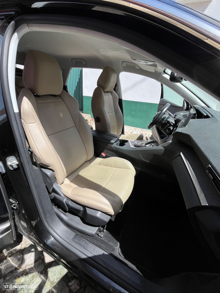Peugeot 3008 1.5 BlueHDi Allure EAT8 - 10