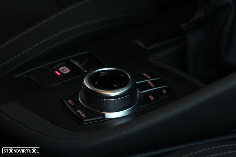 BMW X1 16 d sDrive Line Sport - 26