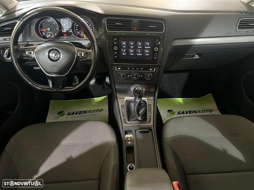 VW Golf Variant 1.6 TDi Confortline - 4