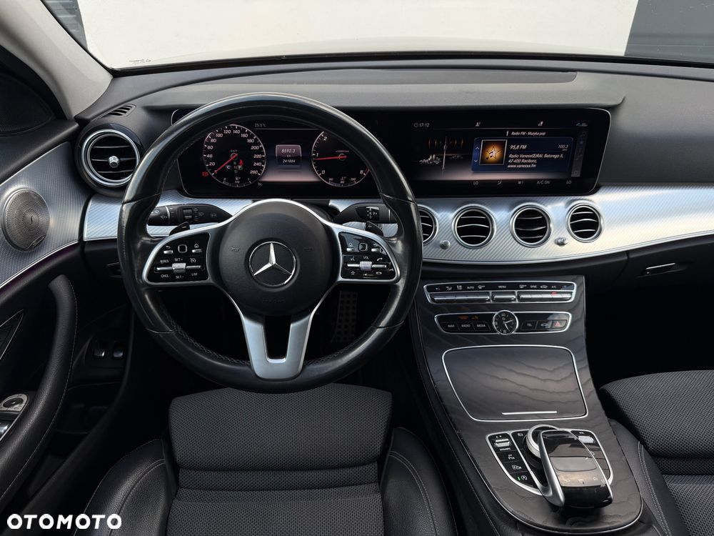 Mercedes-Benz Klasa E 200 d 9G-TRONIC Exclusive - 9
