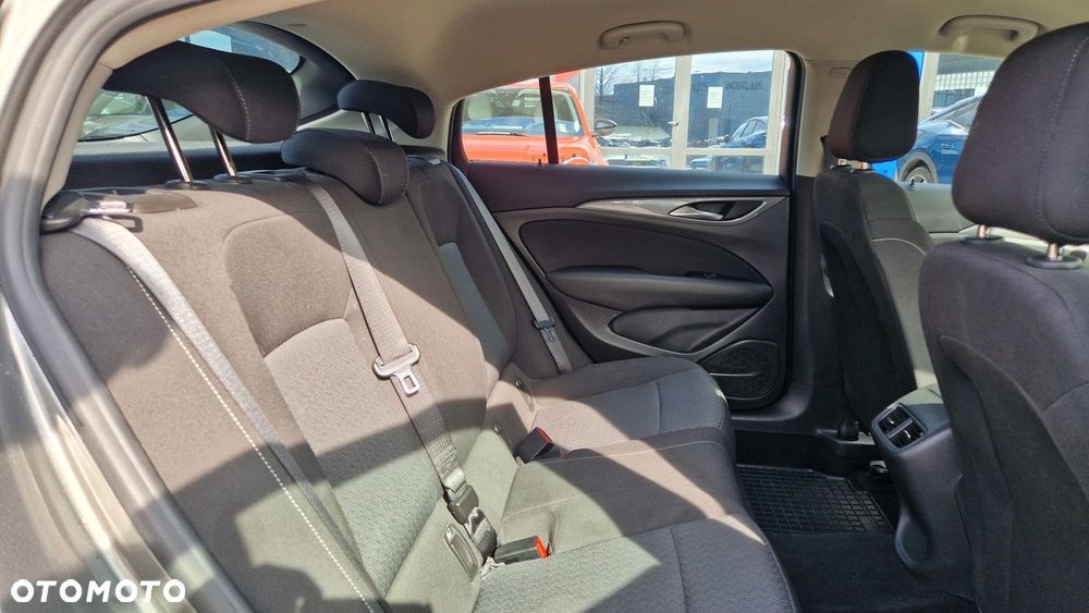 Opel Insignia 1.5 T Enjoy S&S - 18