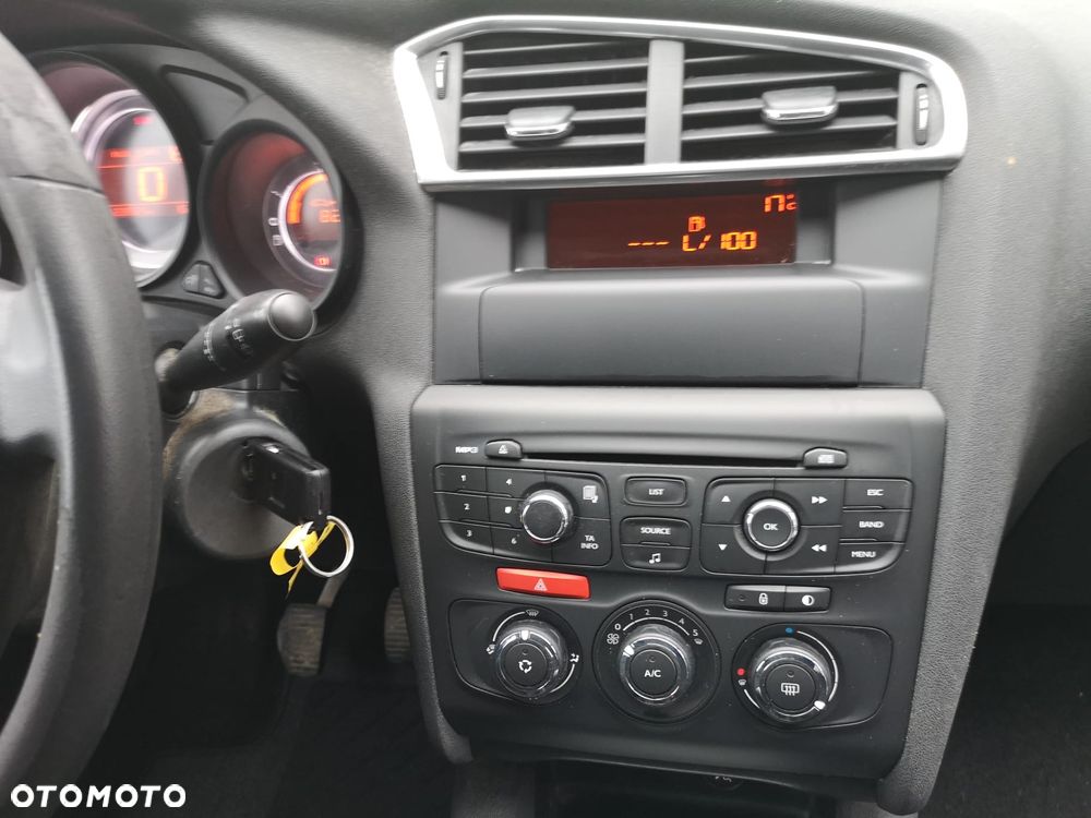 Citroën C4 1.6 HDi Attraction - 31