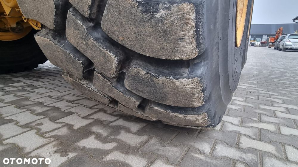 Bell B40E 6x6/ Maszyna sprowadzona - 19