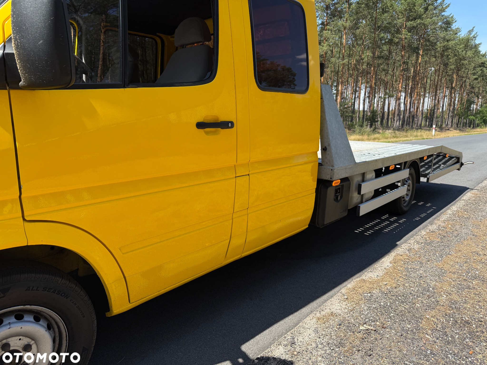 Mercedes-Benz Sprinter - 11
