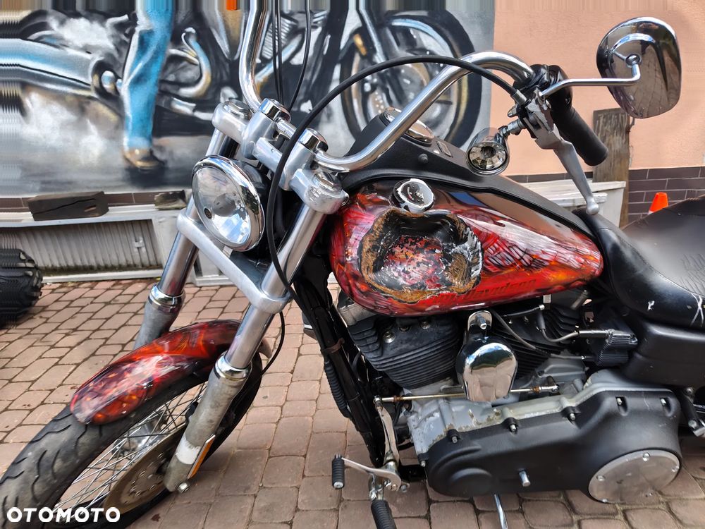 Harley-Davidson Dyna Street Bob - 12