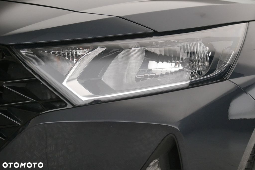 Hyundai i20 - 13