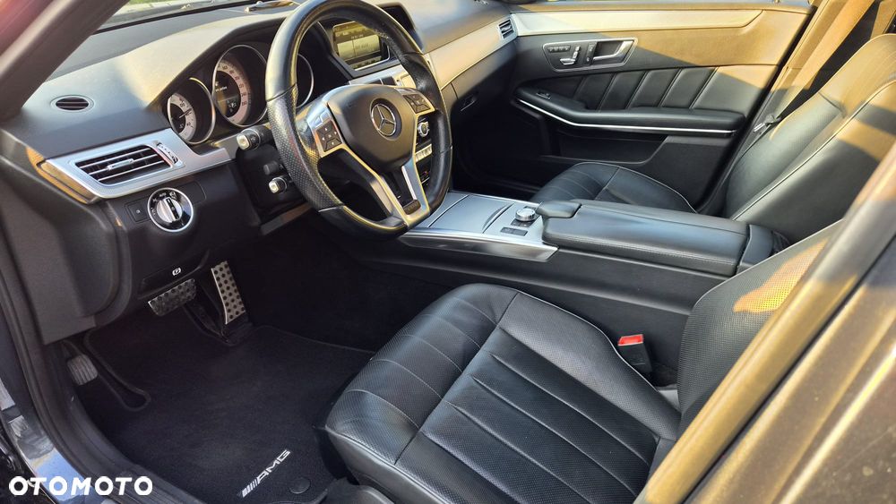 Mercedes-Benz Klasa E 500 4Matic 7G-TRONIC Avantgarde - 22