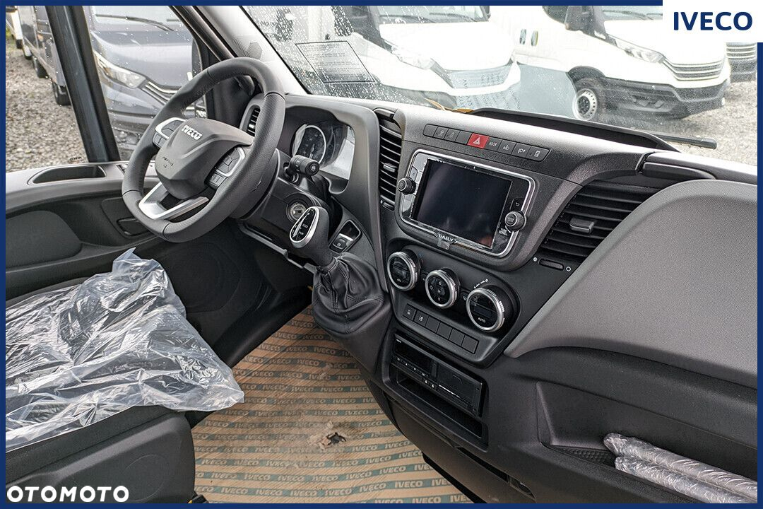 Iveco Daily 70C18 Zabudowa 15EP 180KM - 24