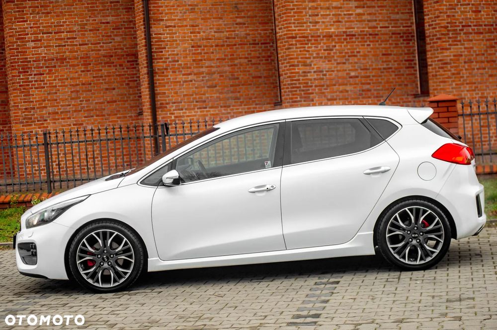 Kia Ceed 1.6 T-GDI GT-Challenge - 13