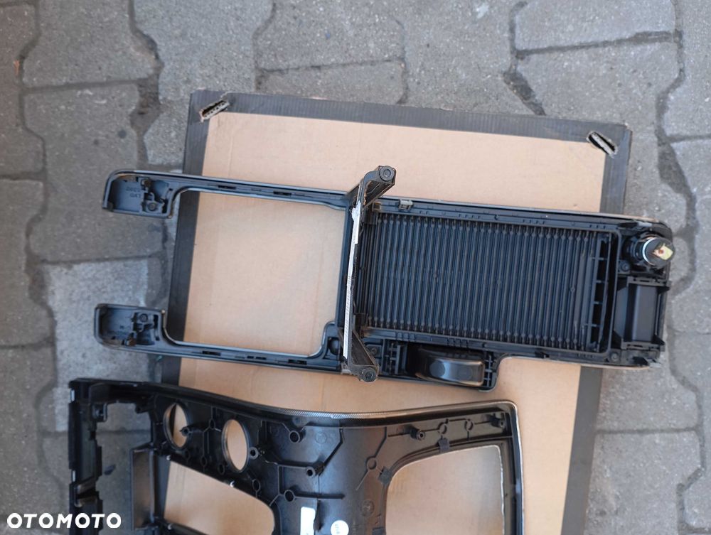 VOLVO S40 V50 C30 C70 Dekory Aluminium R-Design Wodospad Ramka Tunelu Roleta CZĘŚCI RADOM - 7