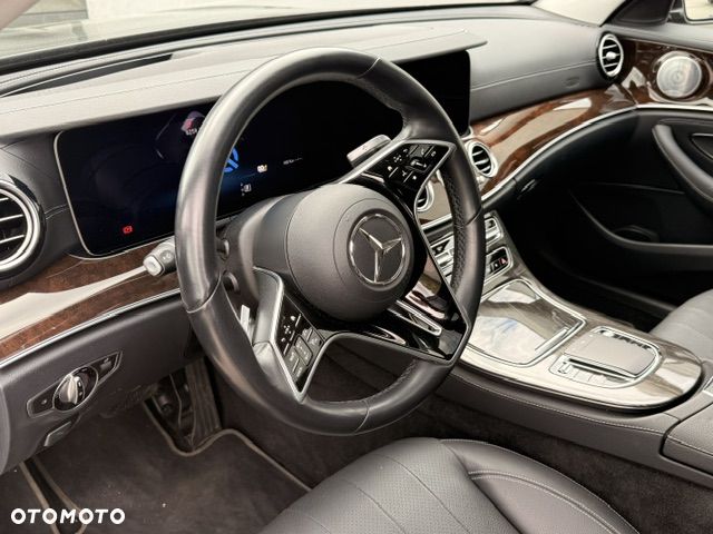 Mercedes-Benz Klasa E 300 de 4Matic 9G-TRONIC Avantgarde - 8