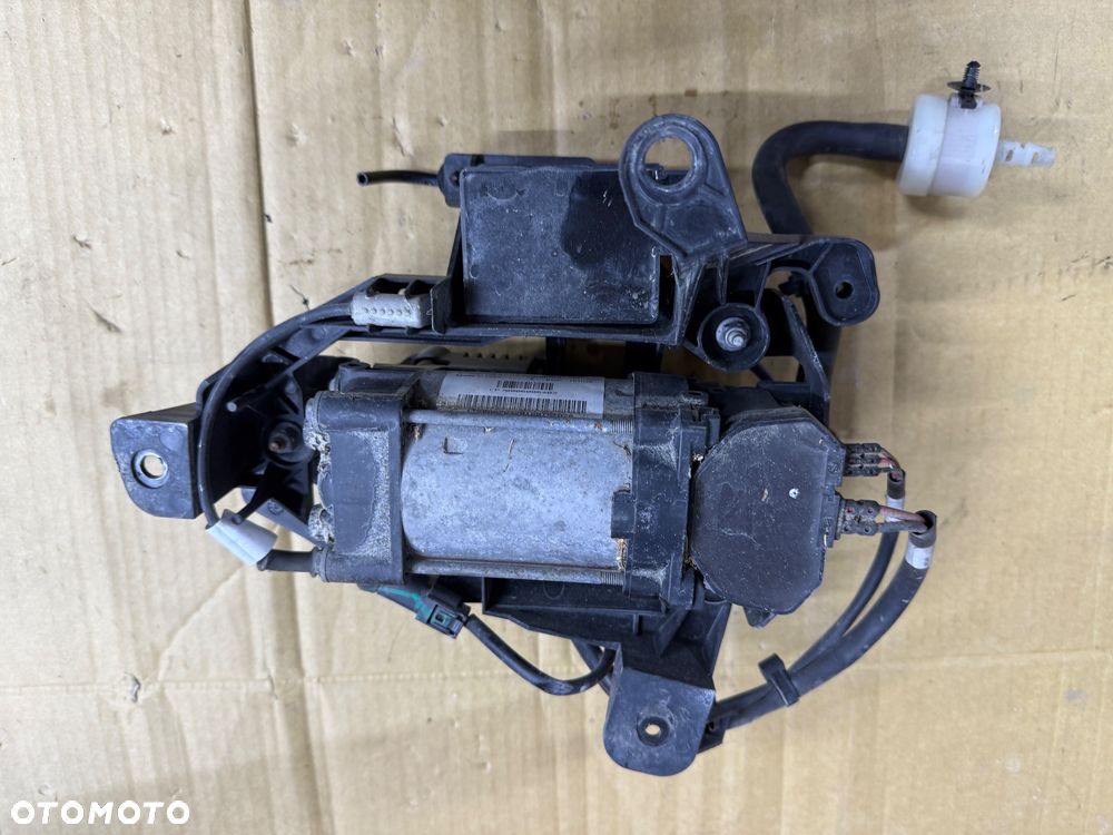 Pompa, kompresor pneumatyki Tesla Model S P85D Nr. 0006006403. - 2