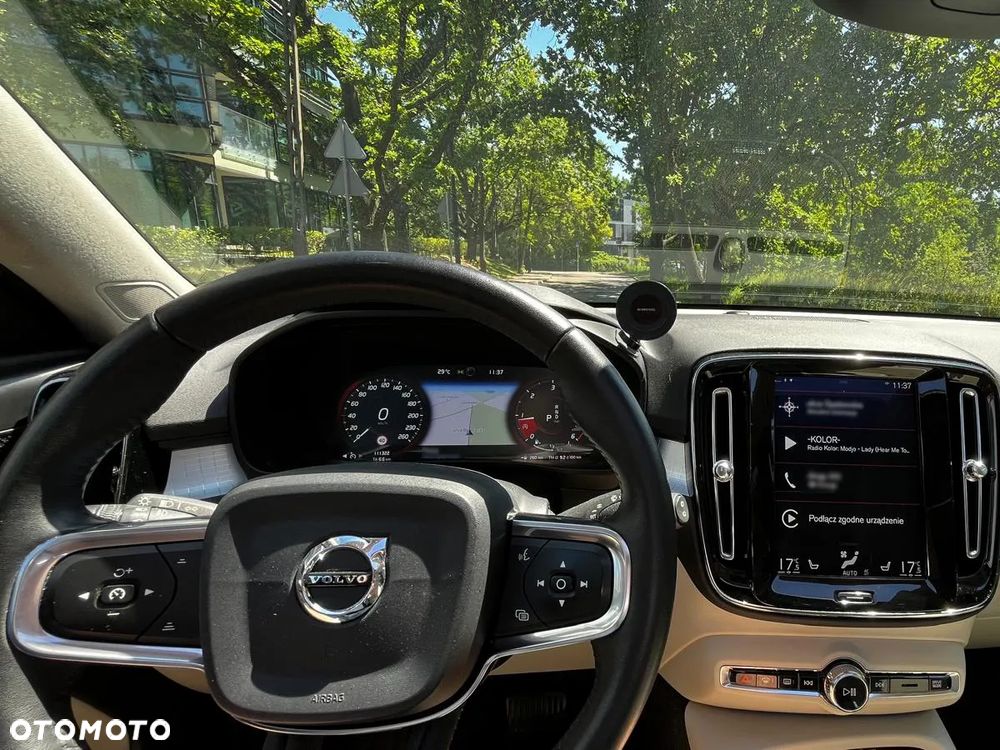 Volvo XC 40 D4 AWD Momentum (Intro Edition) - 7