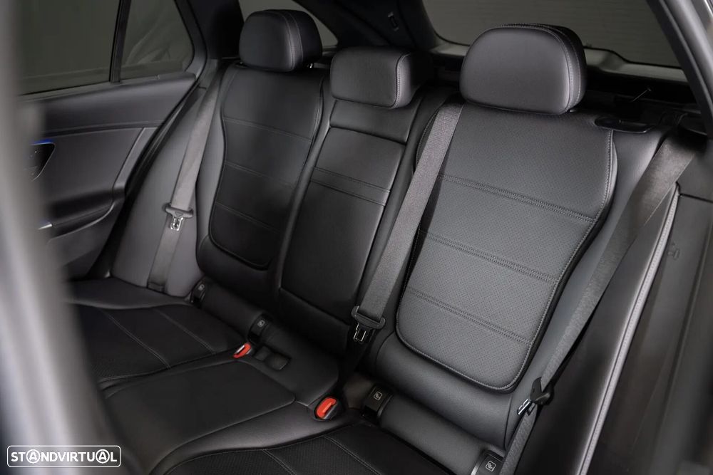 Mercedes-Benz C 300 e AMG Line - 49