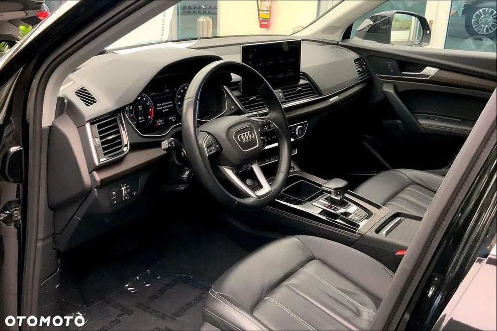 Audi Q5 40 TFSI quattro S tronic S line business - 16