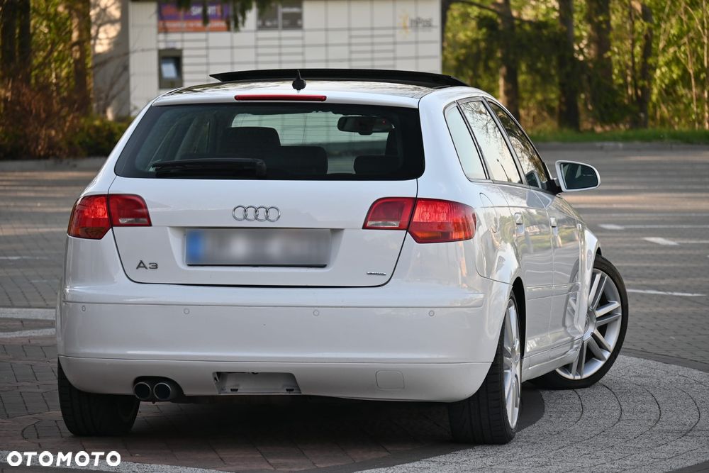 Audi A3 Sportback 2.0 TDI DPF quattro Attraction - 15