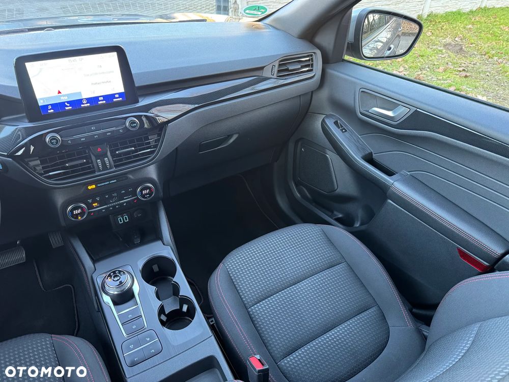 Ford Kuga 2.5P PHEV FWD ST-Line X - 23