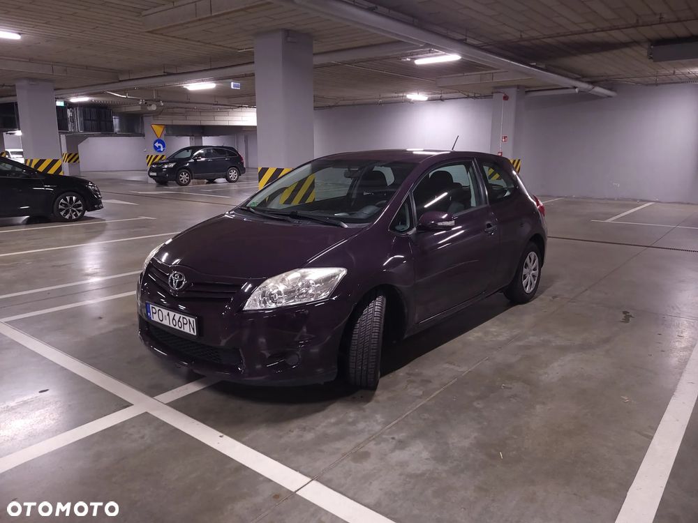 Toyota Auris 1.33 VVT-i Terra - 2
