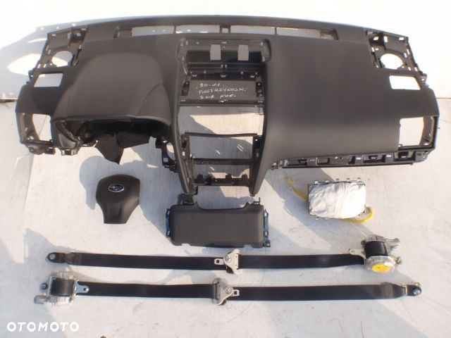 subaru forster deska kokpit konsola poduszki pasy - 1