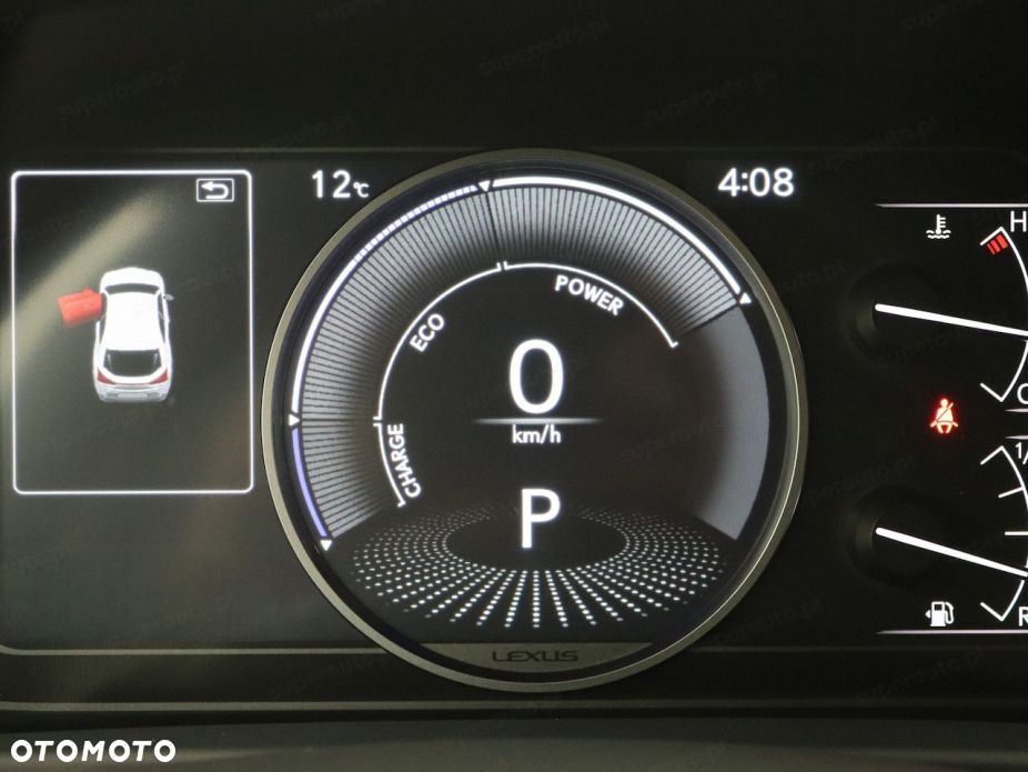 Lexus UX - 10