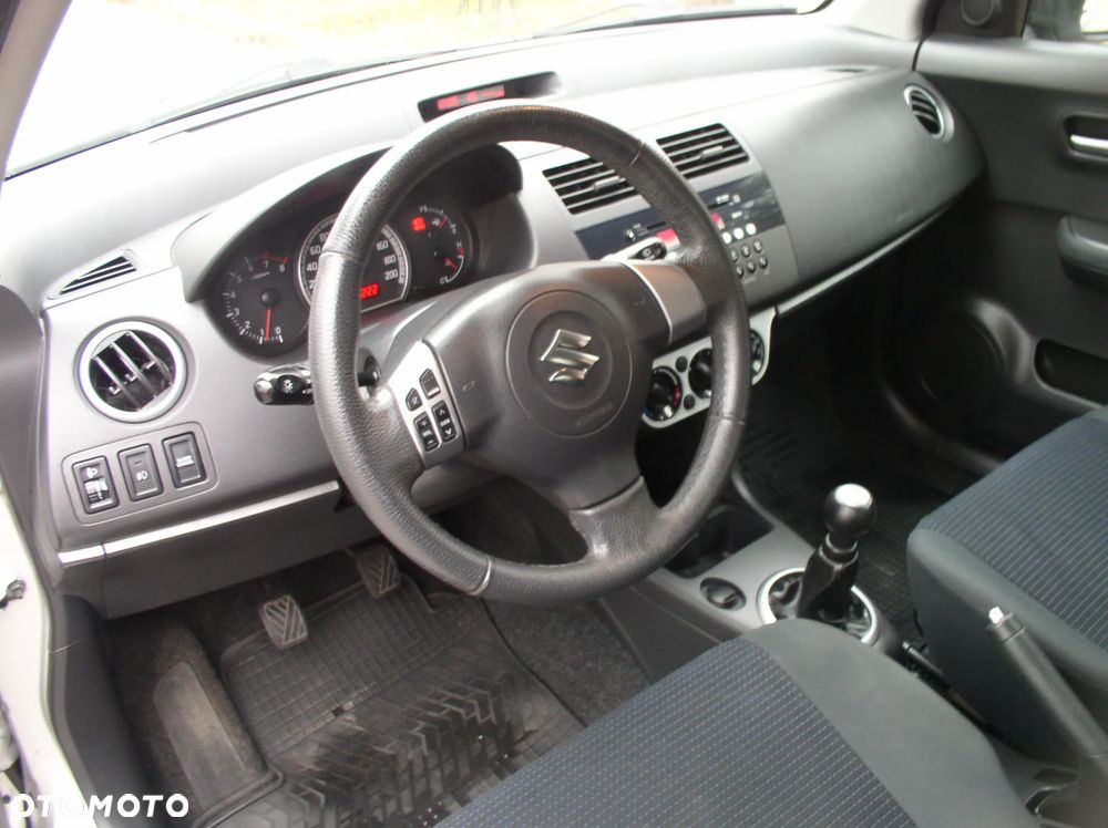 Suzuki Swift 1.5 Comfort - 11