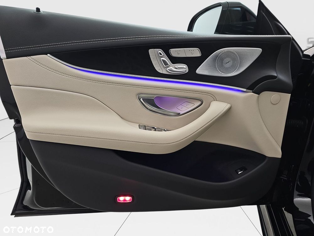 Mercedes-Benz CLS - 13