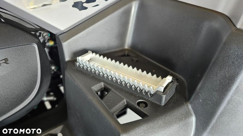 QJMOTOR SFA 1000 - 16