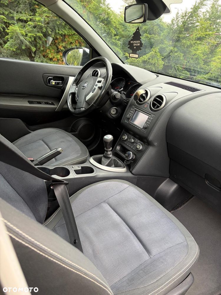 Nissan Qashqai+2 - 14