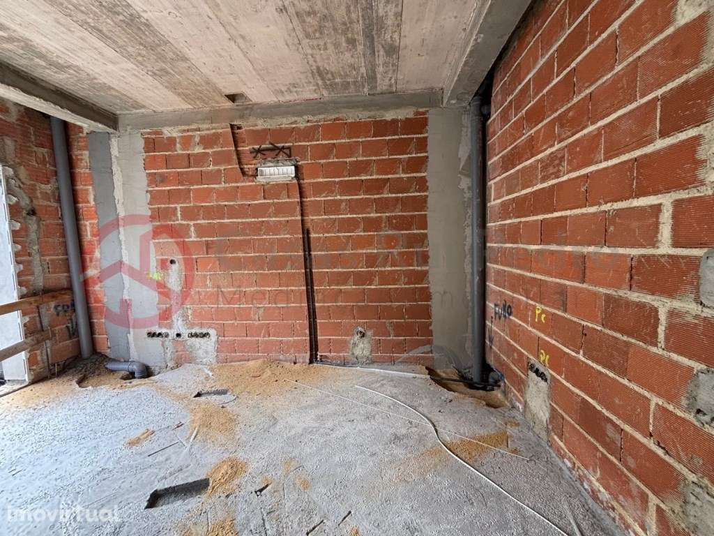 Apartamento T2 com acabamentos de qualidade nas Paivas, Amora - Grande imagem: 5/14